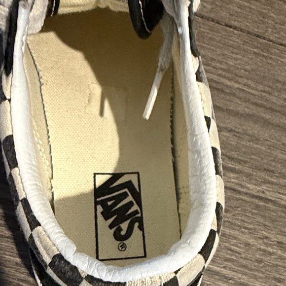 Vans Old Skool Classic Black and White Checkered Shoes - Picture 9 of 12